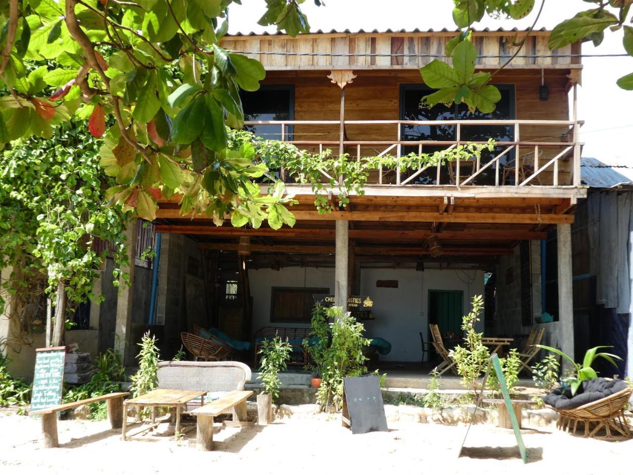 Lost&Found Bed and Breakfast Koh Rong Sanloem Exterior foto